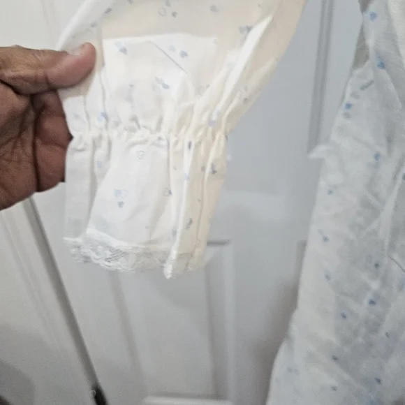 Beth Michaels size medium robe light weight - Picture 5 of 11